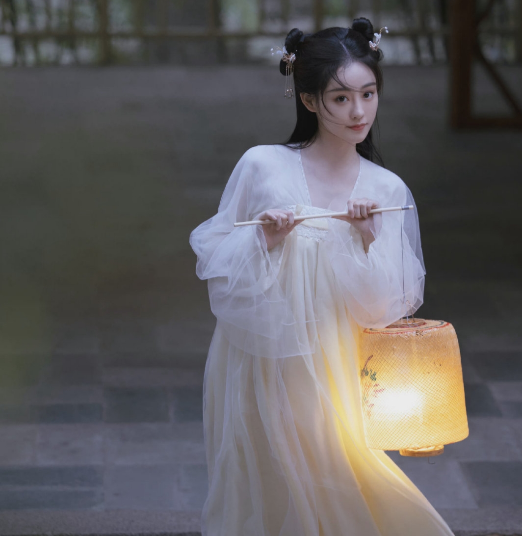 《狐妖小红娘》开机在即，全明星阵容引热议，杨幂压力很大休闲区蓝鸢梦想 - Www.slyday.coM