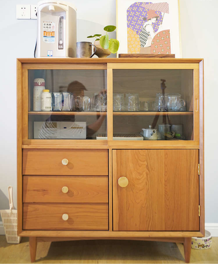 00后新婚夫妻的家,70㎡的空间,虽然不大但很有设计感休闲区蓝鸢梦想 - Www.slyday.coM 00后新婚夫妻的家,70㎡的空间,虽然不大但很有设计感休闲区蓝鸢梦想 - Www.slyday.coM