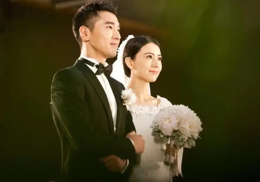 高圆圆获3岁女儿探班!女儿长发披肩,被妈妈称是梳小辫的赵又廷休闲区蓝鸢梦想 - Www.slyday.coM 高圆圆获3岁女儿探班!女儿长发披肩,被妈妈称是梳小辫的赵又廷休闲区蓝鸢梦想 - Www.slyday.coM