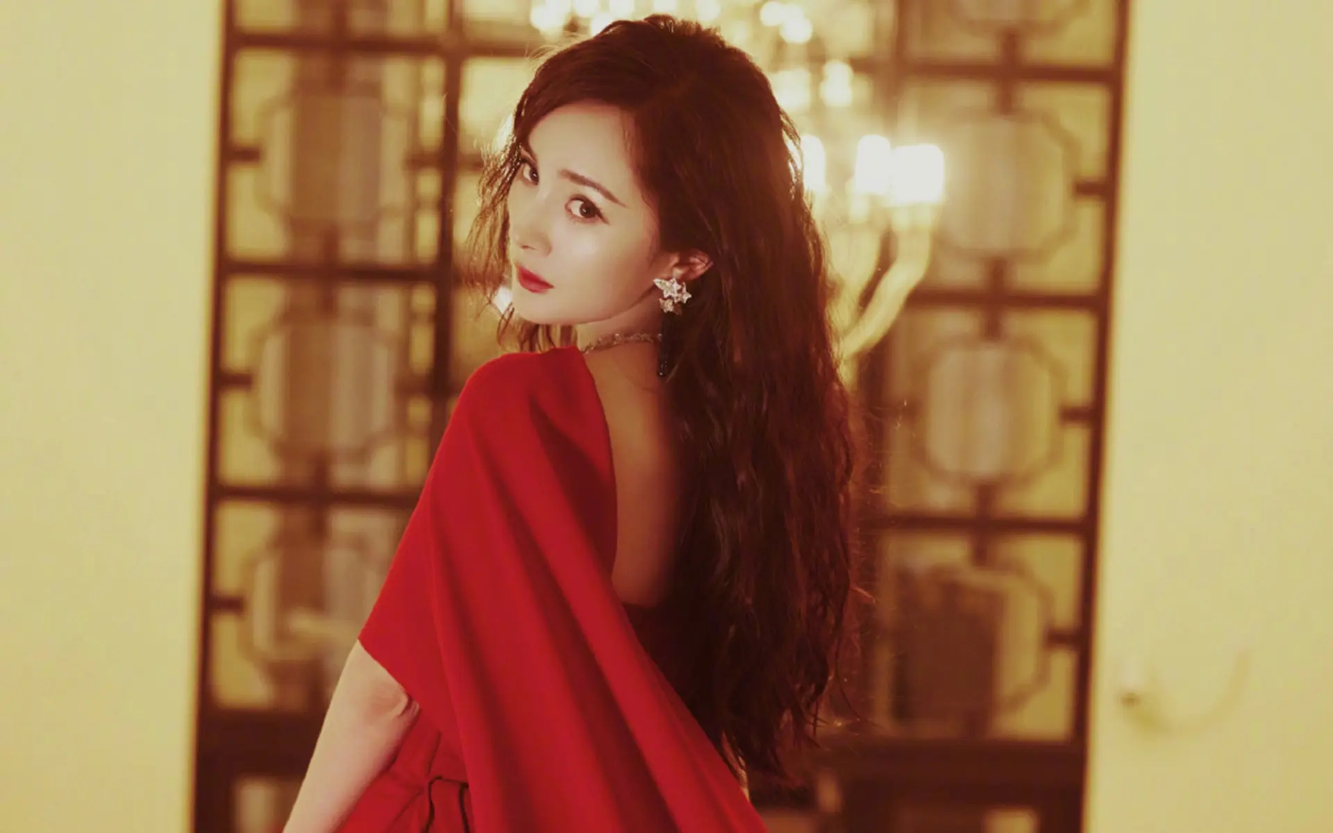 《狐妖小红娘》开机在即，全明星阵容引热议，杨幂压力很大休闲区蓝鸢梦想 - Www.slyday.coM