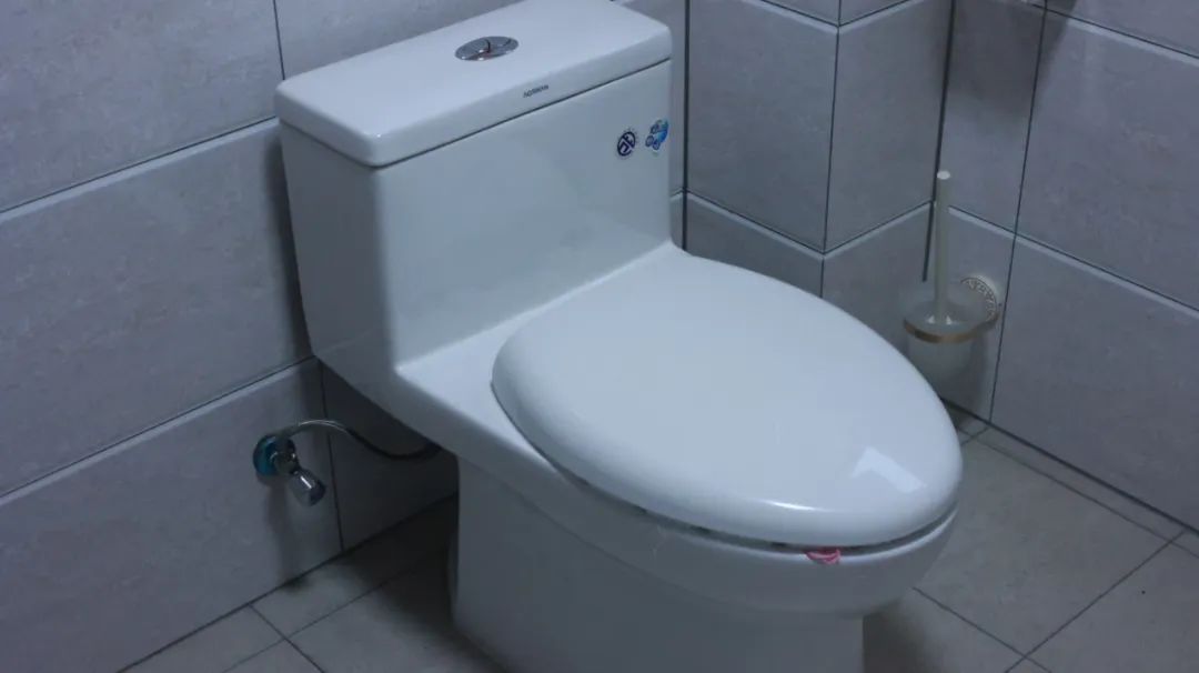 久蹲厕所是很多人的通病,可若是如厕时间过长,会有6大不利休闲区蓝鸢梦想 - Www.slyday.coM 久蹲厕所是很多人的通病,可若是如厕时间过长,会有6大不利休闲区蓝鸢梦想 - Www.slyday.coM