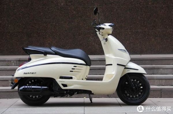 摩托车推荐(踏板篇)生活不止眼前的苟且,还有机车和远方!-新浪汽车