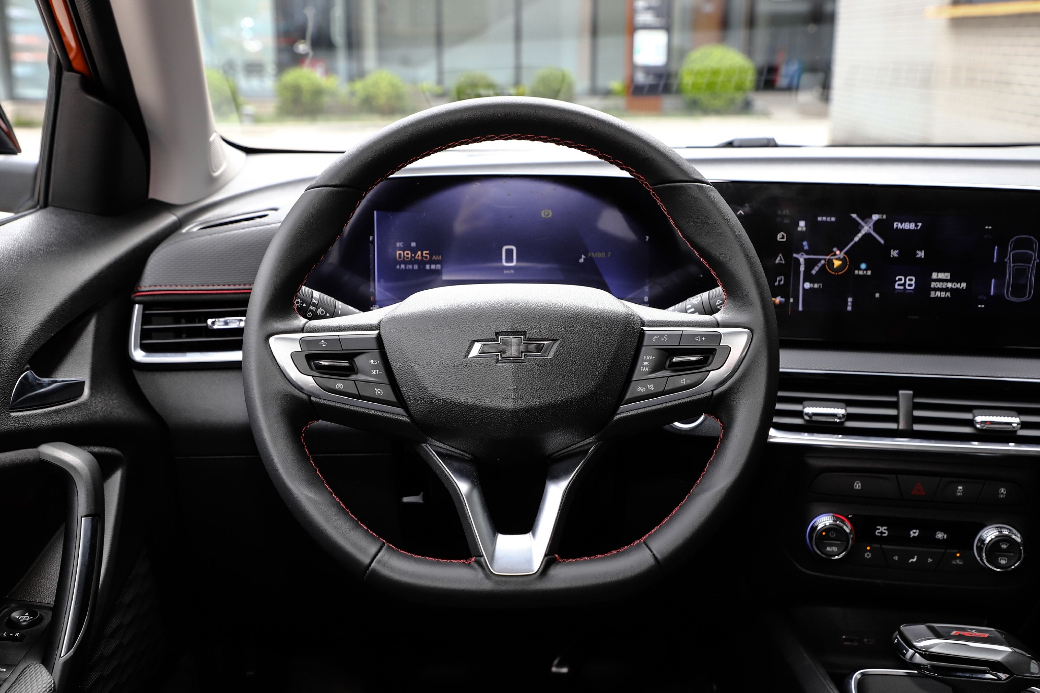 不负运动之名年强人的钢炮suv就选雪佛兰创酷rs