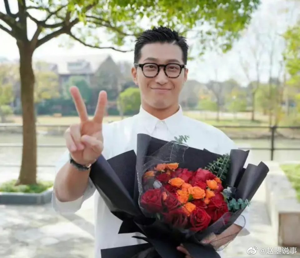 近日,《欢乐颂3》有了新的物料,很多瓜众看后的第一反应是……休闲区蓝鸢梦想 - Www.slyday.coM 近日,《欢乐颂3》有了新的物料,很多瓜众看后的第一反应是……休闲区蓝鸢梦想 - Www.slyday.coM