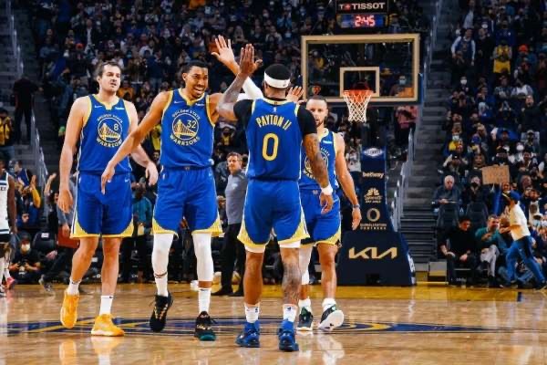 勇士总裁官宣决定!三人望回归!悍将确定离队库里难得获KD认可休闲区蓝鸢梦想 - Www.slyday.coM 勇士总裁官宣决定!三人望回归!悍将确定离队库里难得获KD认可休闲区蓝鸢梦想 - Www.slyday.coM