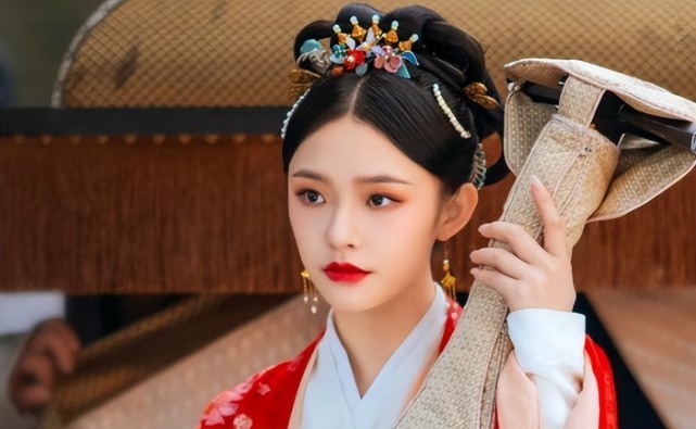 《梦华录》顾盼生辉夫妇太虐心？池衙内愿意借钱，她却终于开窍！休闲区蓝鸢梦想 - Www.slyday.coM