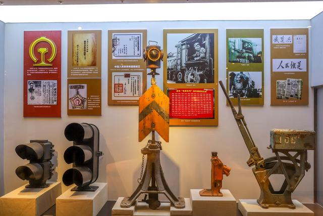 广东最古老的火车站,每个角落都是岁月的痕迹,休闲潮玩好去处休闲区蓝鸢梦想 - Www.slyday.coM 广东最古老的火车站,每个角落都是岁月的痕迹,休闲潮玩好去处休闲区蓝鸢梦想 - Www.slyday.coM