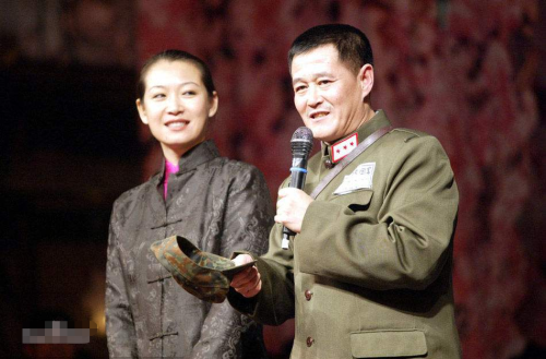 同是赵本山的基因，把原配的女儿和球球相比，差距就出来了休闲区蓝鸢梦想 - Www.slyday.coM