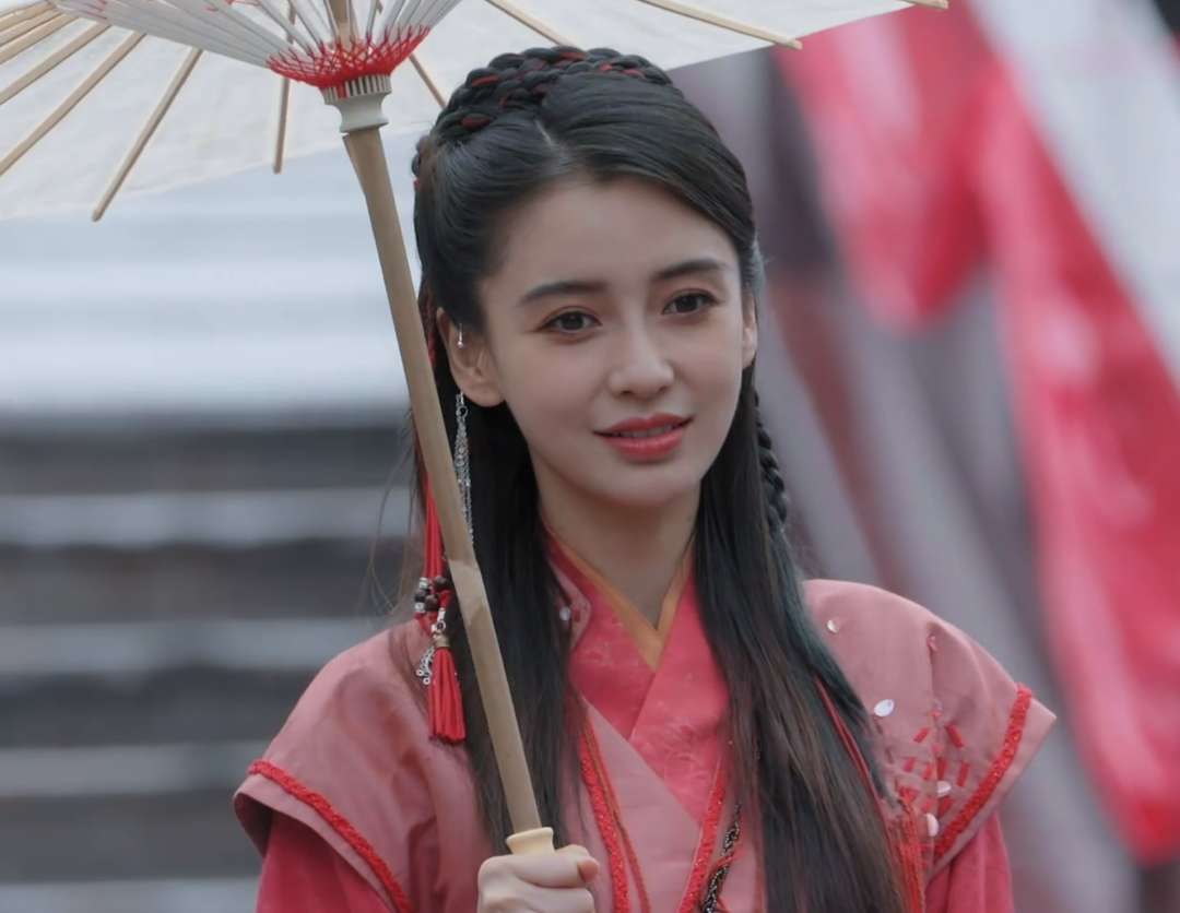 杨颖张雨绮欧阳娜娜同穿古装比美，跟精修图差别最大的竟是张雨绮休闲区蓝鸢梦想 - Www.slyday.coM