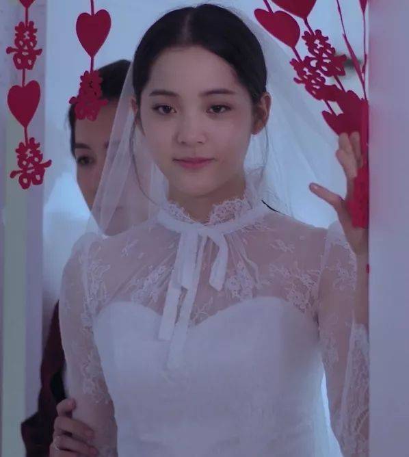 赵丽颖穿婚纱,杨紫穿婚纱怎么都没她穿婚纱美?网友:是真人吗休闲区蓝鸢梦想 - Www.slyday.coM 赵丽颖穿婚纱,杨紫穿婚纱怎么都没她穿婚纱美?网友:是真人吗休闲区蓝鸢梦想 - Www.slyday.coM