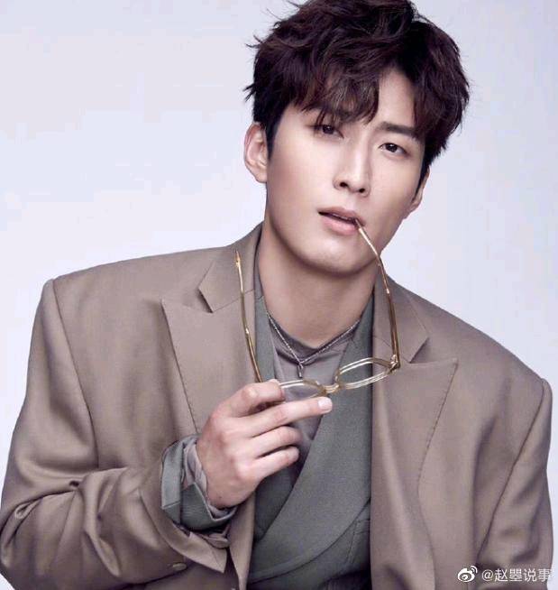 近日,《欢乐颂3》有了新的物料,很多瓜众看后的第一反应是……休闲区蓝鸢梦想 - Www.slyday.coM 近日,《欢乐颂3》有了新的物料,很多瓜众看后的第一反应是……休闲区蓝鸢梦想 - Www.slyday.coM