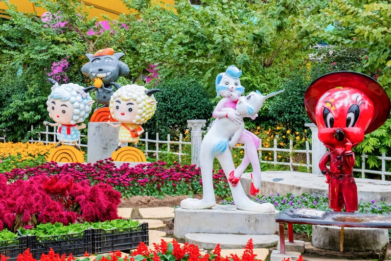 广东最适合亲子游的好去处，四处都是卡通人物，动漫爱好者的天堂休闲区蓝鸢梦想 - Www.slyday.coM