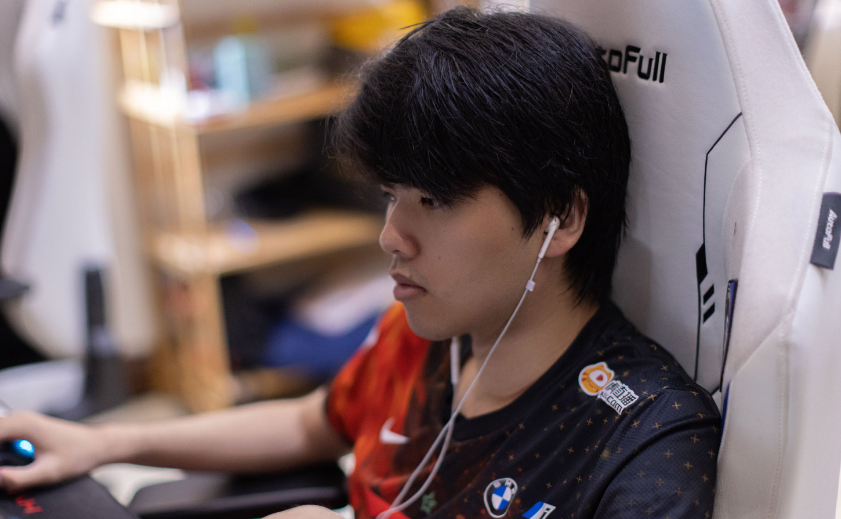 小虎战DreamMaker,呼吸哥迎来强敌!RNG冲击三连胜休闲区蓝鸢梦想 - Www.slyday.coM 小虎战DreamMaker,呼吸哥迎来强敌!RNG冲击三连胜休闲区蓝鸢梦想 - Www.slyday.coM