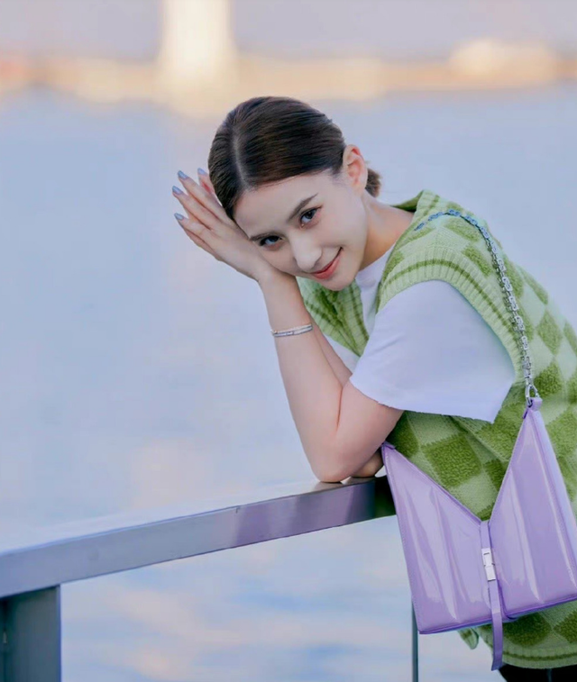 被原著作者怼后，何超莲突然发文道歉，她的苦衷你懂吗？休闲区蓝鸢梦想 - Www.slyday.coM