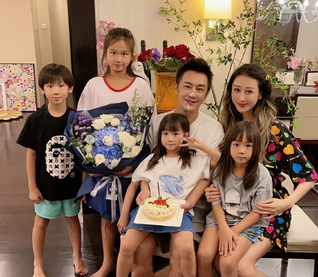 陈浩民10岁女儿身高一米六，穿38码鞋体重破百，曾因长胖被当保姆休闲区蓝鸢梦想 - Www.slyday.coM