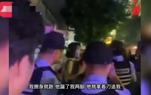唐山烧烤店打人事件后 又现女子拒陪酒遭男子追砍 躲便利店报警休闲区蓝鸢梦想 - Www.slyday.coM