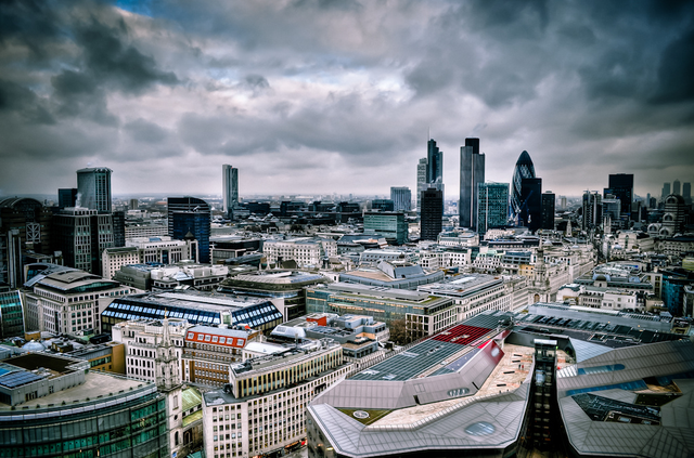 真相了：为什么2022年以后更适合留学生在英求职工作？休闲区蓝鸢梦想 - Www.slyday.coM