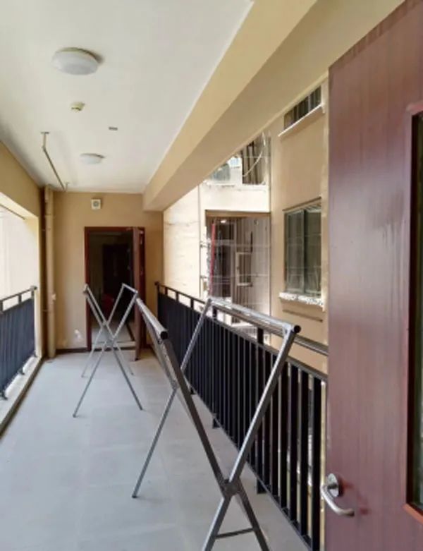 3岁男童从17楼坠落！监控曝光，疑点重重！休闲区蓝鸢梦想 - Www.slyday.coM