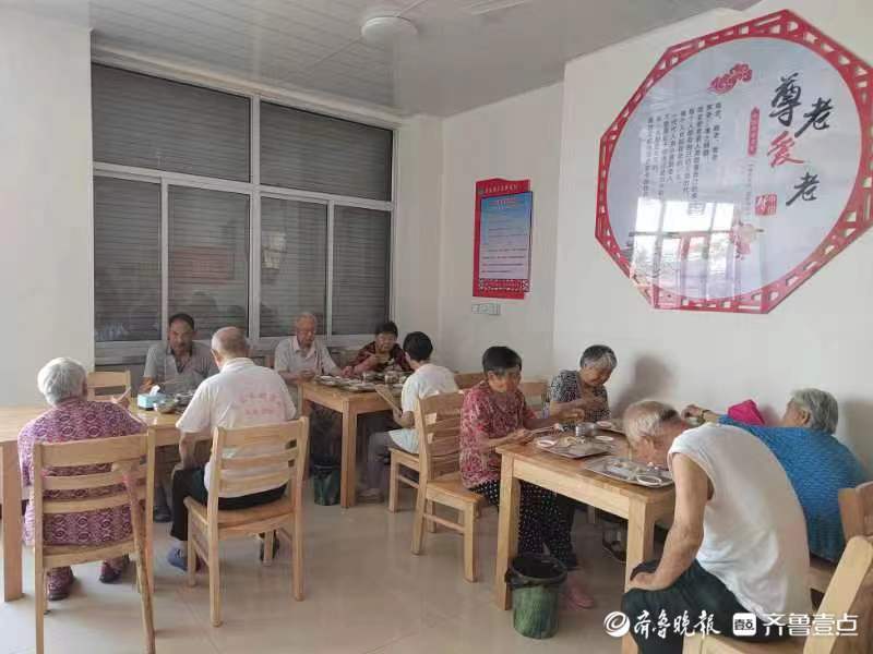 马庄镇举办“信用助力 幸福起航 情暖夕阳”关爱老年人系列活动