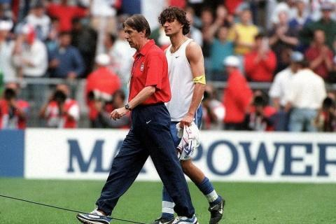 马尔蒂尼世界杯参赛全记录31998年父子出征第3次点球大战失利