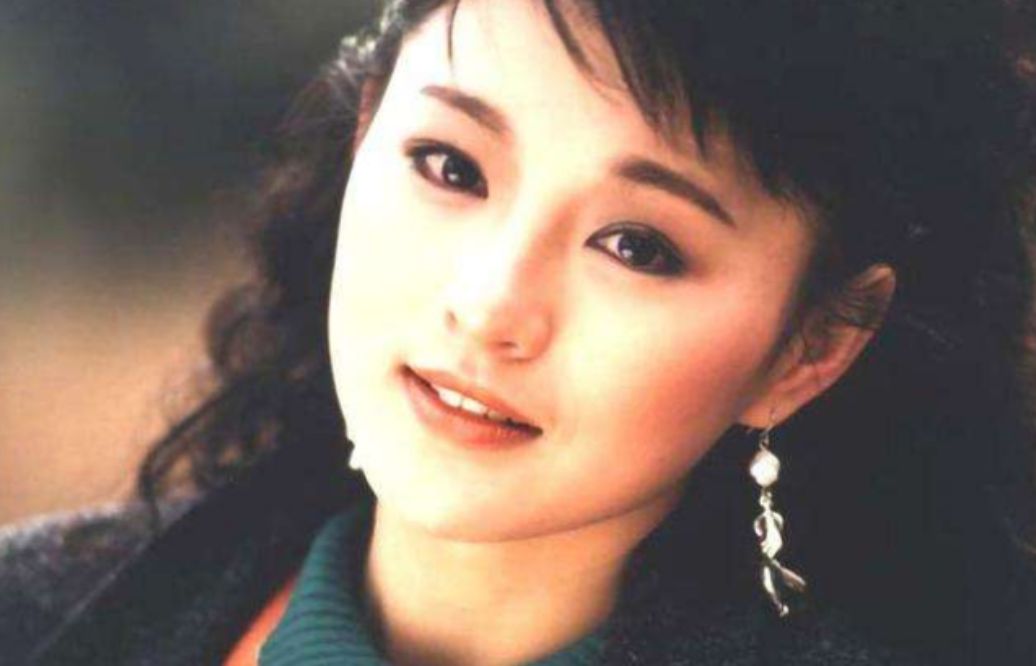 15年过去了,那个被富豪丈夫曝“出轨”干儿子的李赛凤,现状怎样休闲区蓝鸢梦想 - Www.slyday.coM 15年过去了,那个被富豪丈夫曝“出轨”干儿子的李赛凤,现状怎样休闲区蓝鸢梦想 - Www.slyday.coM