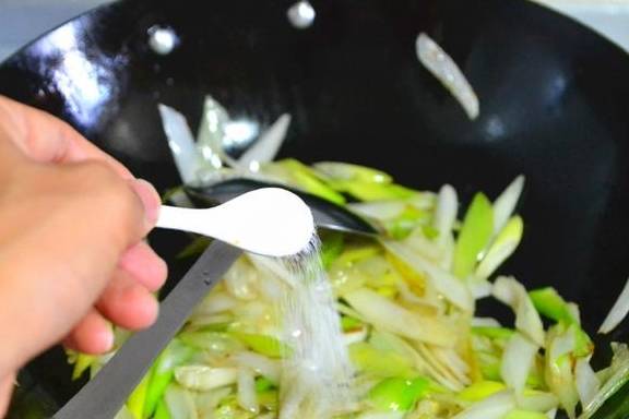 羊肉还可以这么吃,比肉串香,家人都爱吃休闲区蓝鸢梦想 - Www.slyday.coM 羊肉还可以这么吃,比肉串香,家人都爱吃休闲区蓝鸢梦想 - Www.slyday.coM