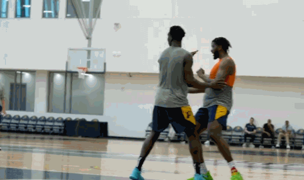 曾凡博签约步行者出战夏季联赛!曾为该队试训:冲击NBA再现曙光休闲区蓝鸢梦想 - Www.slyday.coM 曾凡博签约步行者出战夏季联赛!曾为该队试训:冲击NBA再现曙光休闲区蓝鸢梦想 - Www.slyday.coM