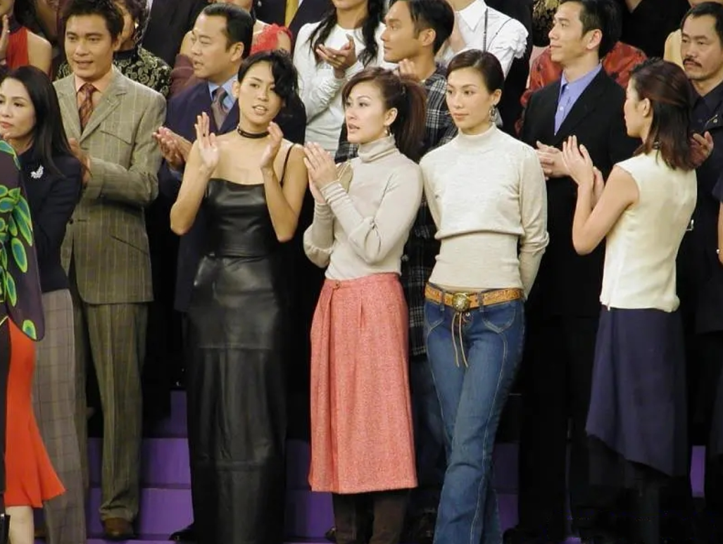 婚内双双出轨,和林文龙联手把经纪人送入牢房,郭可盈夫妇太狠了休闲区蓝鸢梦想 - Www.slyday.coM 婚内双双出轨,和林文龙联手把经纪人送入牢房,郭可盈夫妇太狠了休闲区蓝鸢梦想 - Www.slyday.coM