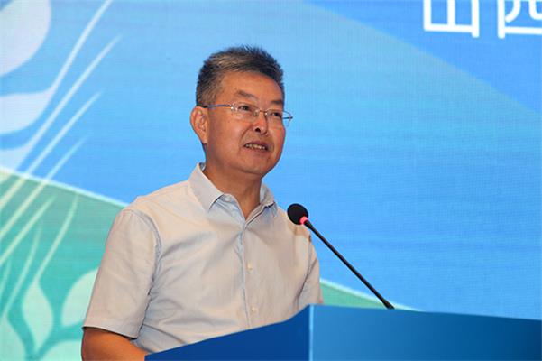 谭立新对办好大赛提出希望和要求.