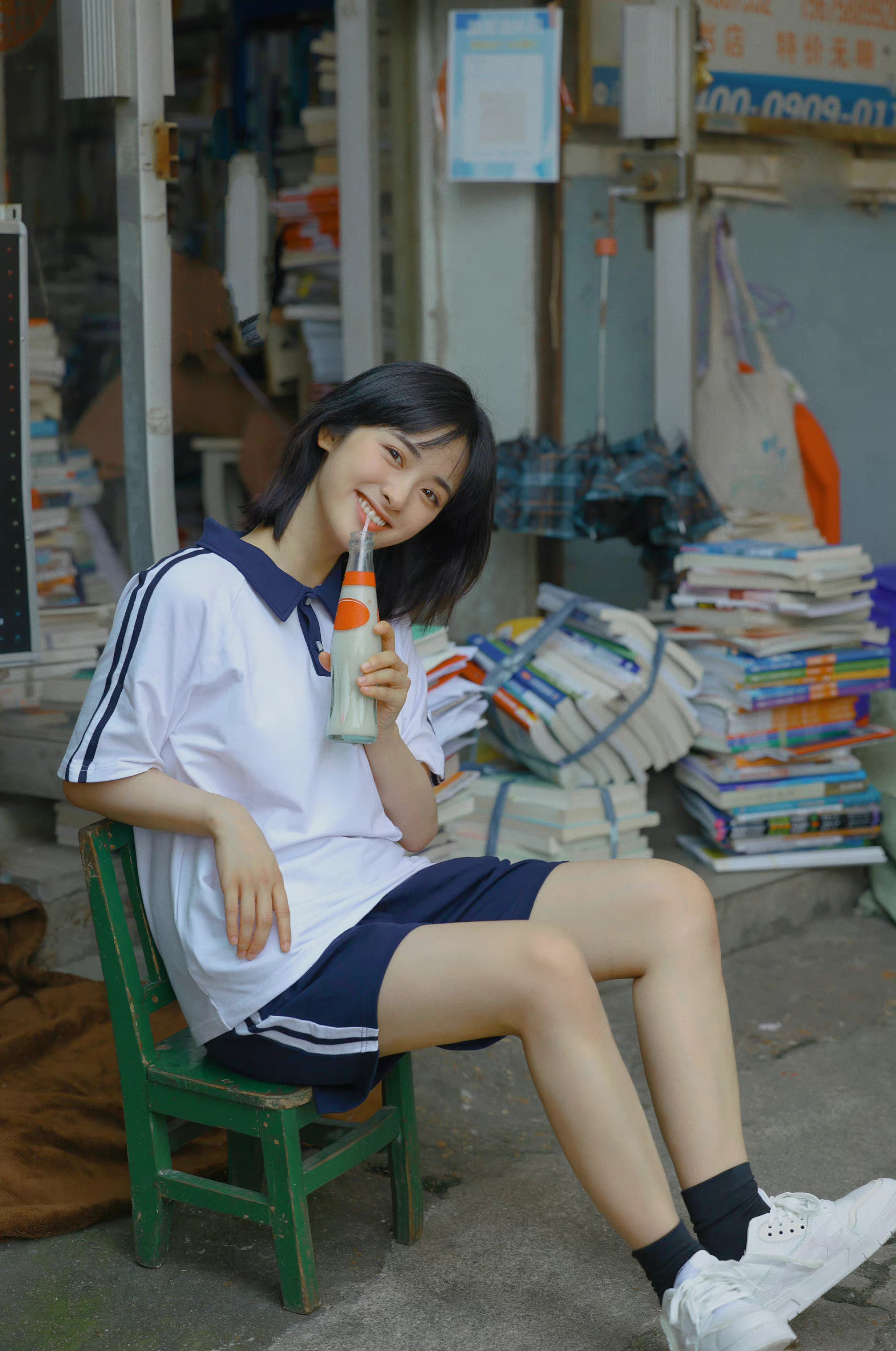 沈月重回母校校服造型青春元气一整个就是梦回小美好