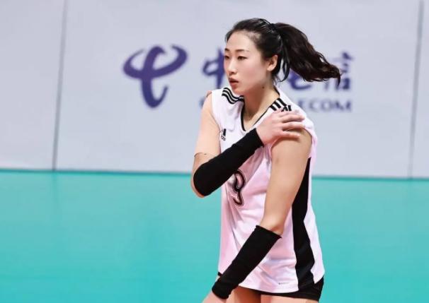 刘晏含被造谣和中国女排汇合,未入选24人名单,李盈莹对角是短板休闲区蓝鸢梦想 - Www.slyday.coM 刘晏含被造谣和中国女排汇合,未入选24人名单,李盈莹对角是短板休闲区蓝鸢梦想 - Www.slyday.coM