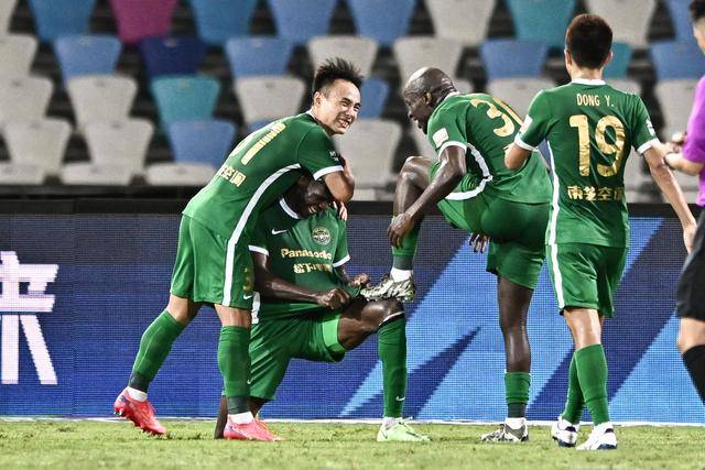 山东鲁能完败浙江原因揭晓！球迷第二次发声，这回说了真话休闲区蓝鸢梦想 - Www.slyday.coM