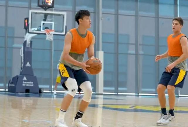 曾凡博签约步行者出战夏季联赛!曾为该队试训:冲击NBA再现曙光休闲区蓝鸢梦想 - Www.slyday.coM 曾凡博签约步行者出战夏季联赛!曾为该队试训:冲击NBA再现曙光休闲区蓝鸢梦想 - Www.slyday.coM