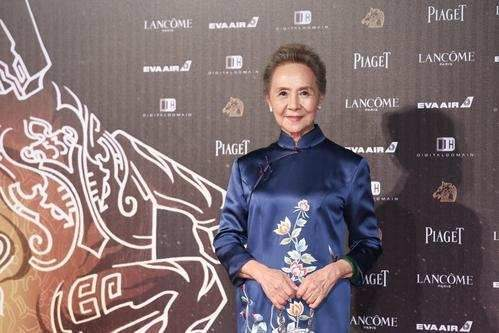 同是50+女星走红毯,内地女星和港台女星的造型,差距真是太远了休闲区蓝鸢梦想 - Www.slyday.coM 同是50+女星走红毯,内地女星和港台女星的造型,差距真是太远了休闲区蓝鸢梦想 - Www.slyday.coM