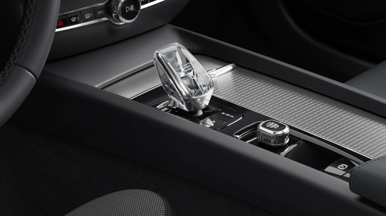 新款沃尔沃S60家族上市，每年的养车成本要花多少钱？休闲区蓝鸢梦想 - Www.slyday.coM