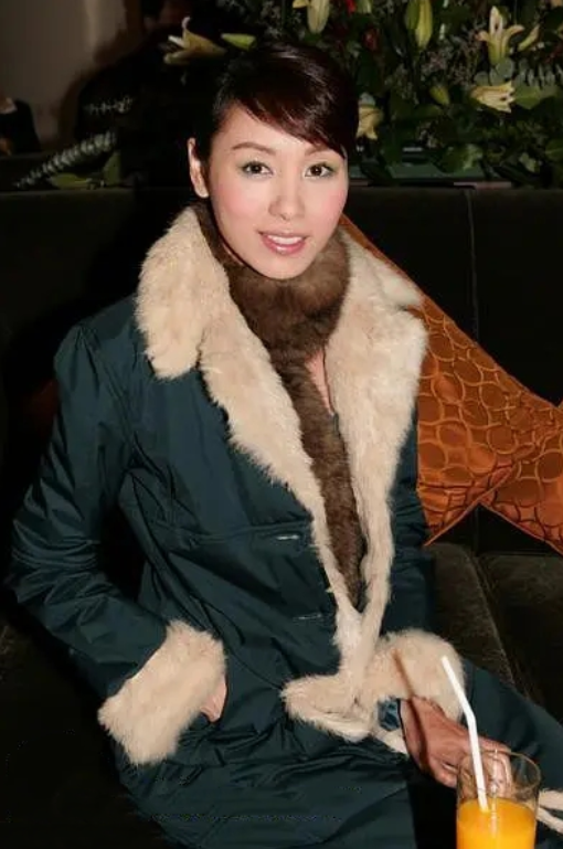 婚内双双出轨,和林文龙联手把经纪人送入牢房,郭可盈夫妇太狠了休闲区蓝鸢梦想 - Www.slyday.coM 婚内双双出轨,和林文龙联手把经纪人送入牢房,郭可盈夫妇太狠了休闲区蓝鸢梦想 - Www.slyday.coM