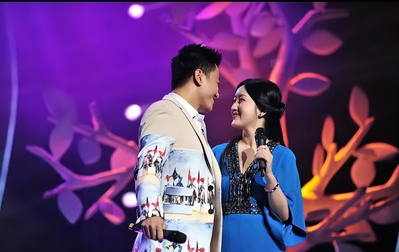 杨钰莹毛宁合体太养眼毛宁变胖大叔杨钰莹换新发型还很少女