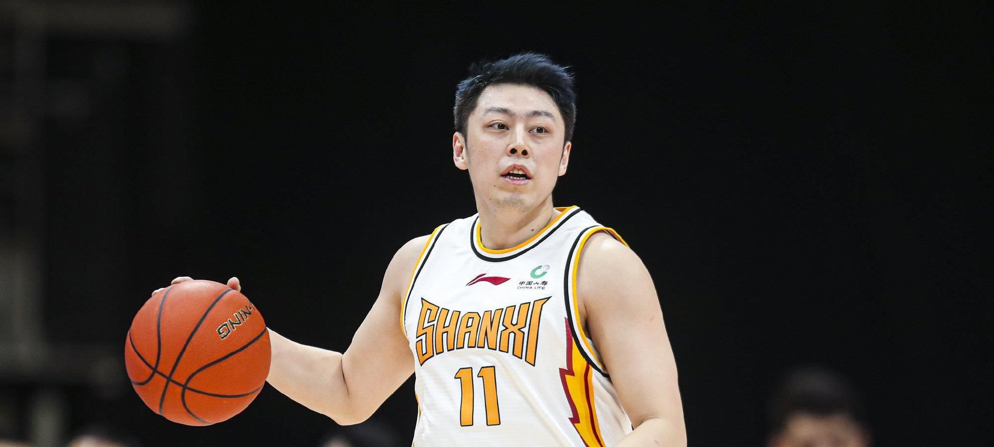 拒绝退役前广东宏远名将周湛东拿到新合同签下1年底薪