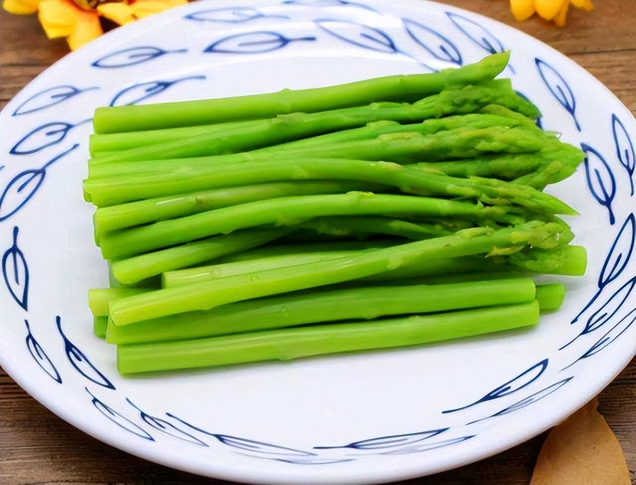 脑供血不足的人,或许会出现5个表现,想要改善,建议多吃5种食物休闲区蓝鸢梦想 - Www.slyday.coM 脑供血不足的人,或许会出现5个表现,想要改善,建议多吃5种食物休闲区蓝鸢梦想 - Www.slyday.coM