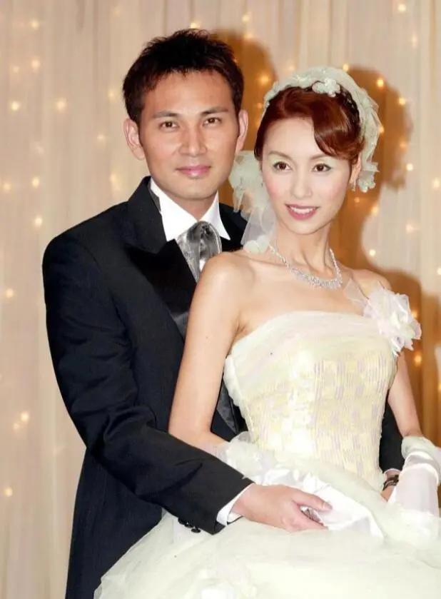 婚内双双出轨,和林文龙联手把经纪人送入牢房,郭可盈夫妇太狠了休闲区蓝鸢梦想 - Www.slyday.coM 婚内双双出轨,和林文龙联手把经纪人送入牢房,郭可盈夫妇太狠了休闲区蓝鸢梦想 - Www.slyday.coM