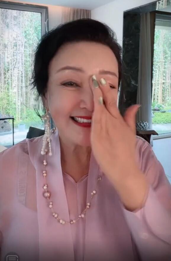 大S高清婚纱照曝光后,张兰痛哭怀念姥姥,疑暗指具俊晔圈钱炒作休闲区蓝鸢梦想 - Www.slyday.coM 大S高清婚纱照曝光后,张兰痛哭怀念姥姥,疑暗指具俊晔圈钱炒作休闲区蓝鸢梦想 - Www.slyday.coM