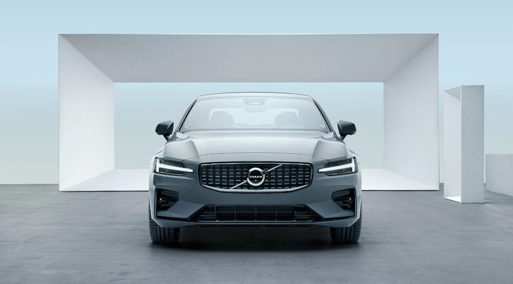 新款沃尔沃S60家族上市，每年的养车成本要花多少钱？休闲区蓝鸢梦想 - Www.slyday.coM