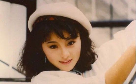 15年过去了,那个被富豪丈夫曝“出轨”干儿子的李赛凤,现状怎样休闲区蓝鸢梦想 - Www.slyday.coM 15年过去了,那个被富豪丈夫曝“出轨”干儿子的李赛凤,现状怎样休闲区蓝鸢梦想 - Www.slyday.coM