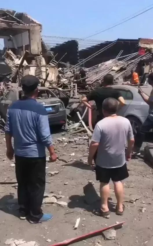 突发！沈阳一面馆爆炸！附近门店受损严重休闲区蓝鸢梦想 - Www.slyday.coM