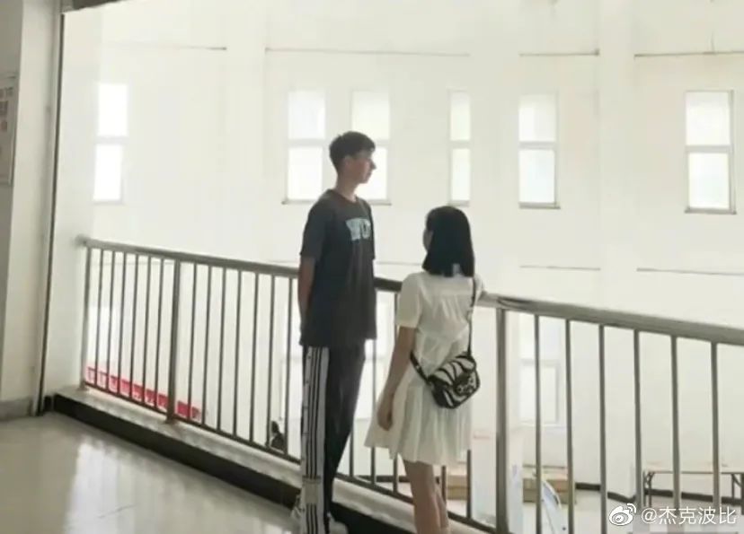 “明星高考25分是什么体验？”哈哈哈哈网友吐槽笑的我想死！！休闲区蓝鸢梦想 - Www.slyday.coM