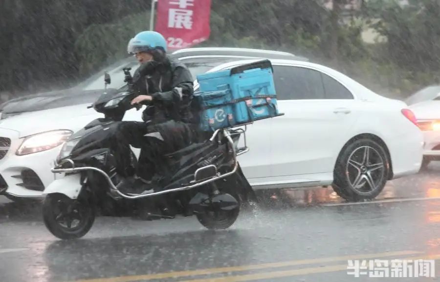 一秒天黑！刚刚，青岛发布暴雨红色预警！多地降水超100毫米…休闲区蓝鸢梦想 - Www.slyday.coM