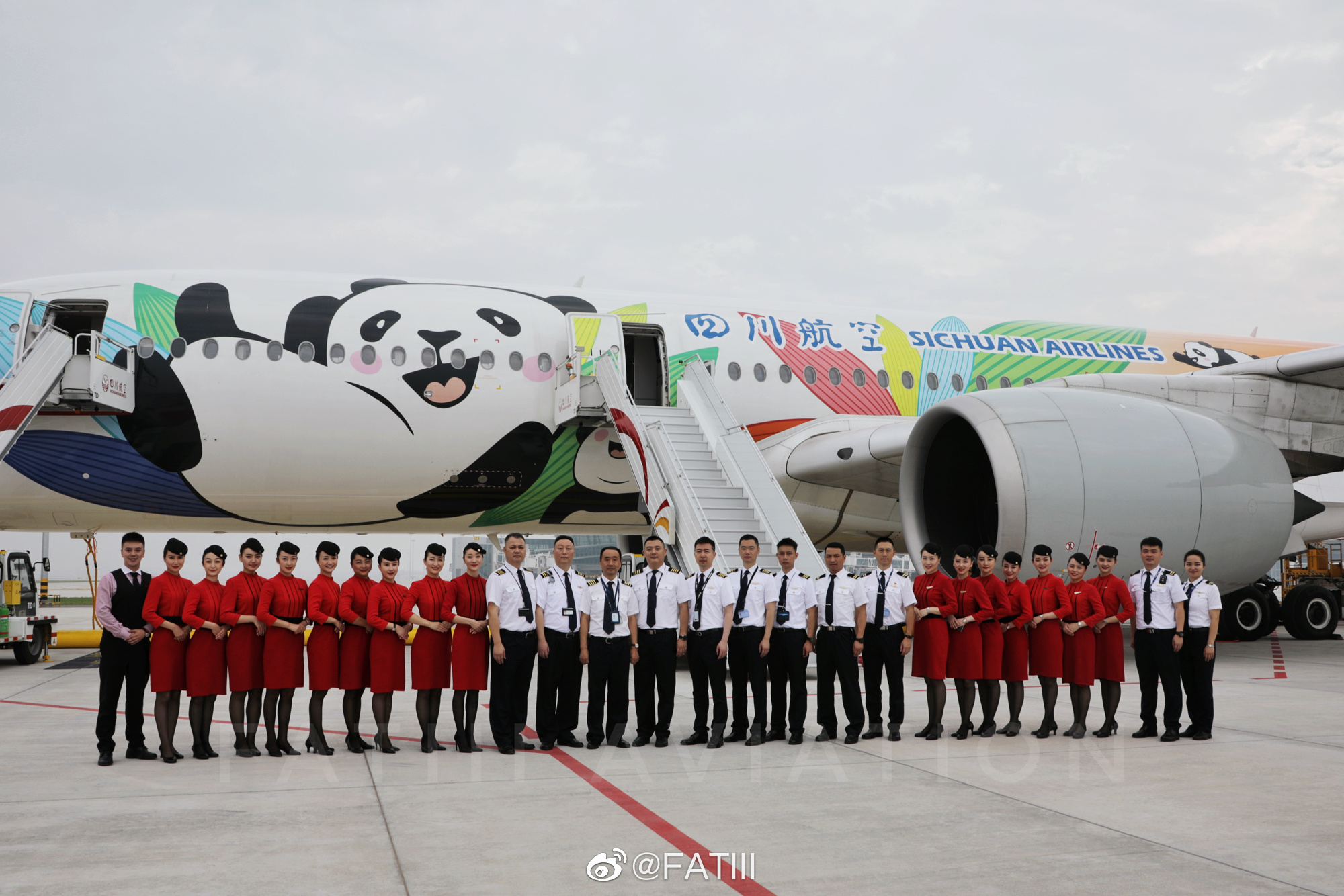 转眼间成都天府机场已经通航一周年了tfu一周岁生日快乐