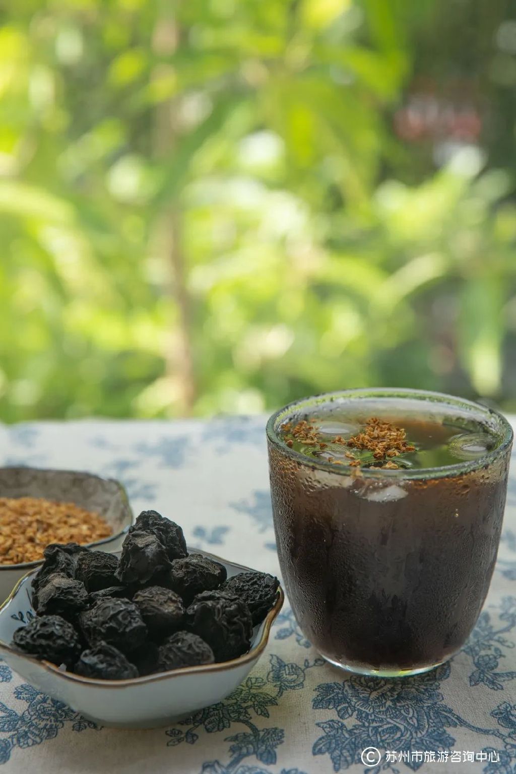 喝一杯冰镇酸梅汤抚平夏日燥热