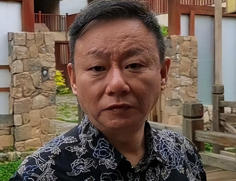 他八次上春晚，把欢笑留给观众，为妻治病散尽家财，如今满头白发休闲区蓝鸢梦想 - Www.slyday.coM