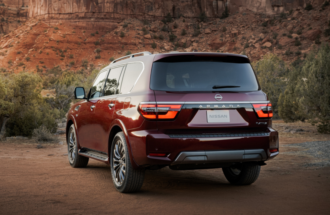 56lv8自吸发动机新款途乐不惧高油价压力燃油车最后的狂欢